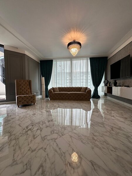 Pipera, penthouse exclusivist cu terasa de 200 mp.