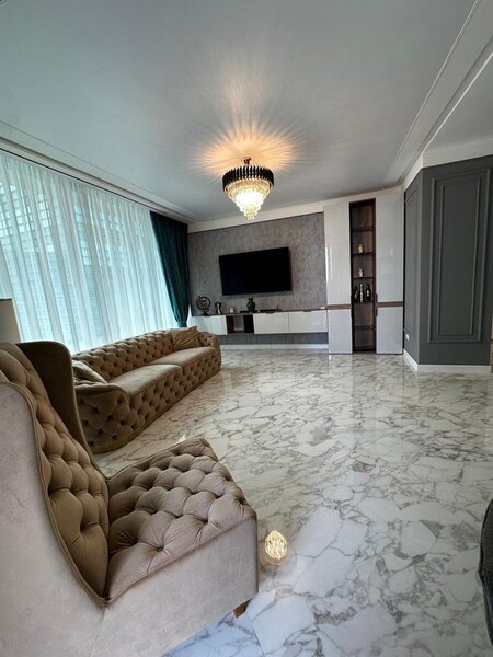 Pipera, penthouse exclusivist cu terasa de 200 mp.