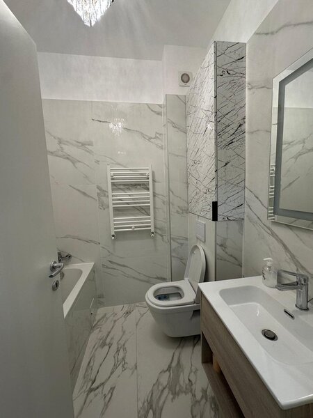 Pipera, penthouse exclusivist cu terasa de 200 mp.